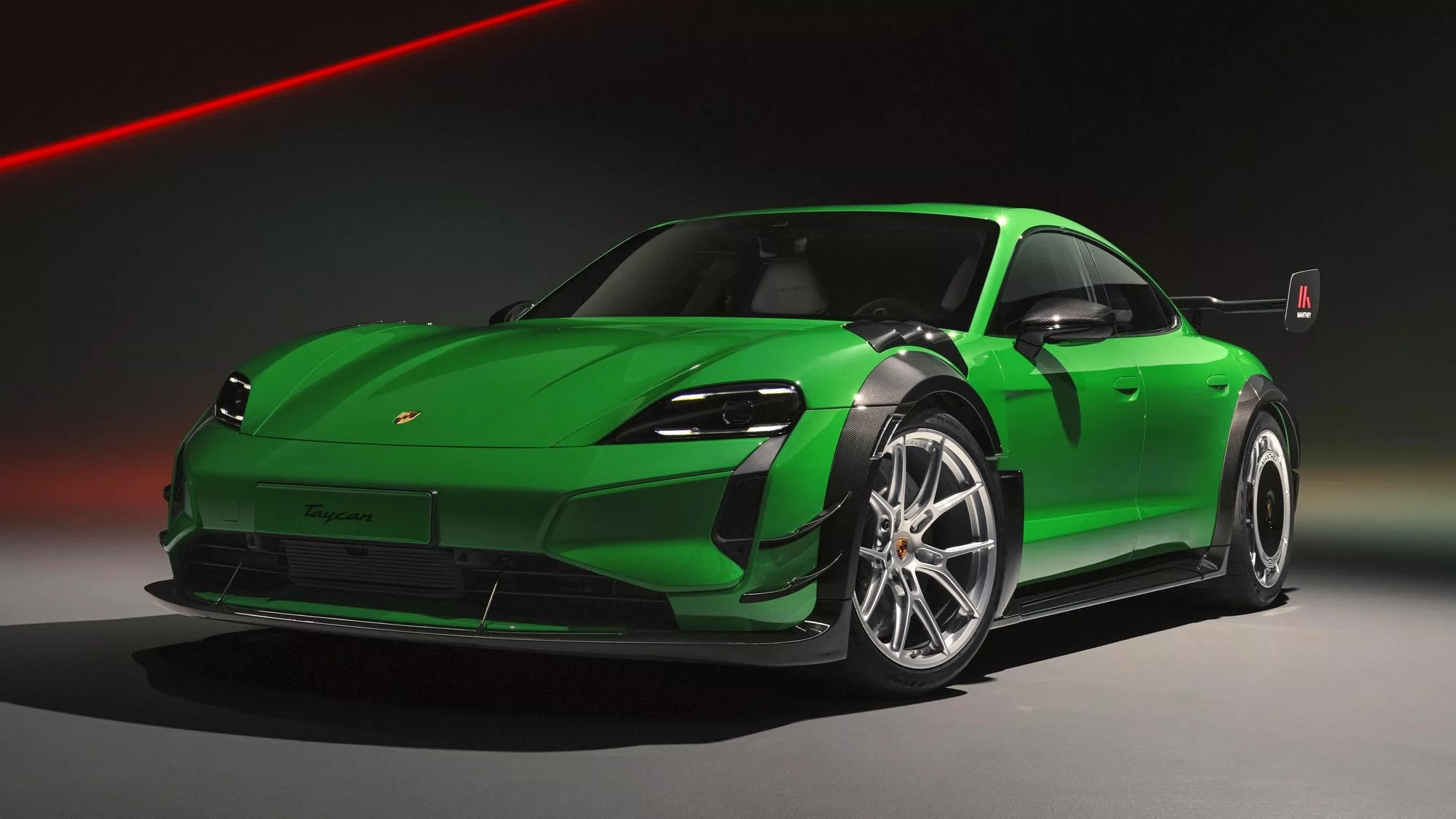 Porsche Taycan Turbo GT с Manthey Kit задаёт новый темп